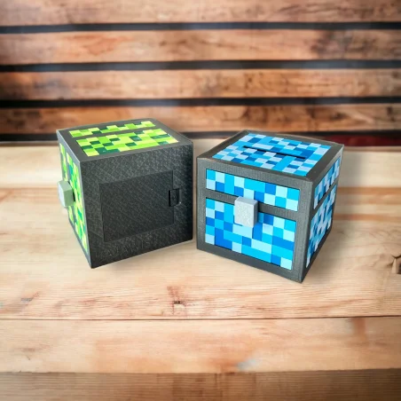 Piggy Bank M in Minecraft BIO Style