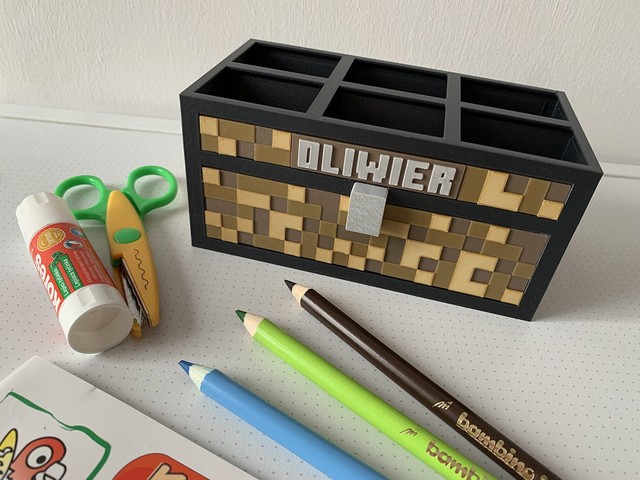 Organizer na kredki w stylu Minecraft – zdjęcie 4