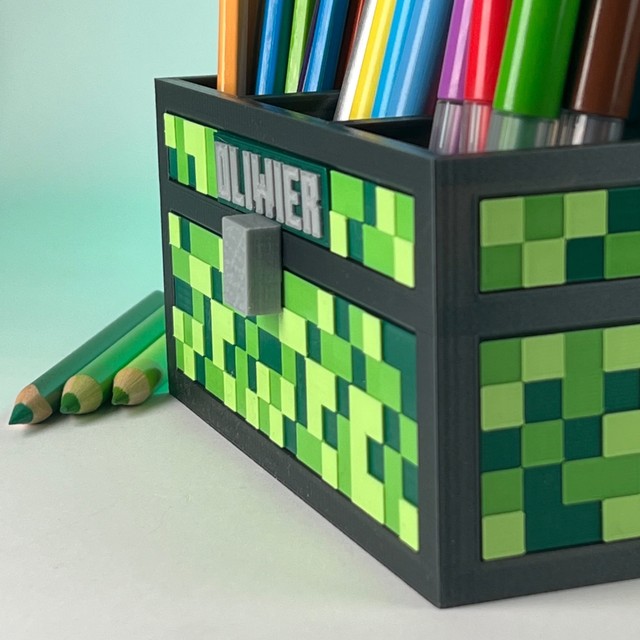 Organizer z imieniem na biurko w stylu Minecraft – zdjęcie 2
