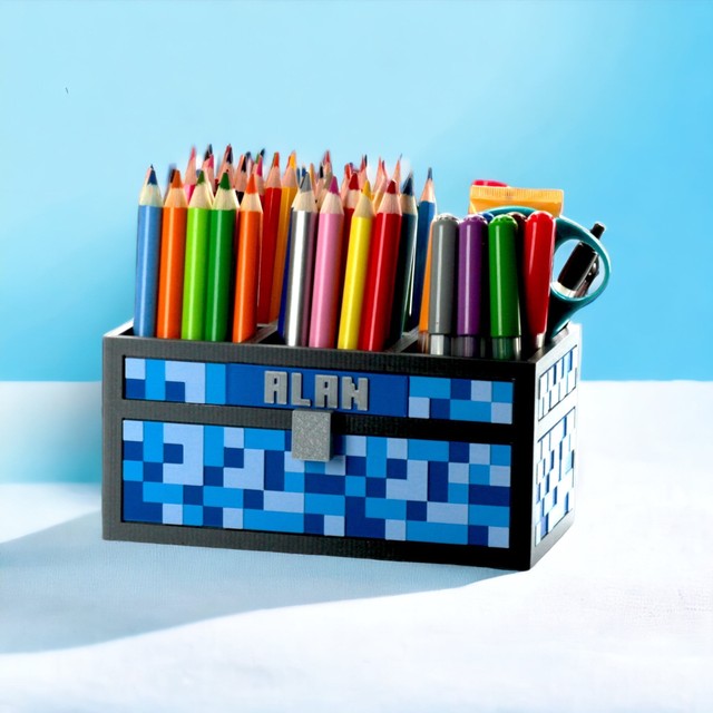 Organizer z imieniem na biurko w stylu Minecraft