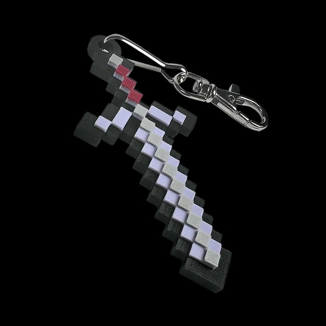 Brelok do kluczy 3D Miecz Netherite Pixele – zdjęcie 4